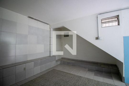 Quarto de kitnet/studio para alugar com 1 quarto, 25m² em Jardim Oriental, São Paulo