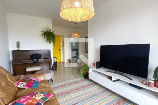 Sala de apartamento à venda com 3 quartos, 83m² em Vila Boa Vista, Barueri