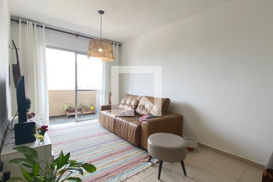 Sala de apartamento à venda com 3 quartos, 83m² em Vila Boa Vista, Barueri
