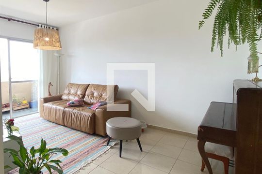 Sala de apartamento à venda com 3 quartos, 83m² em Vila Boa Vista, Barueri