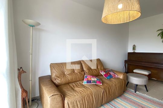 Sala de apartamento à venda com 3 quartos, 83m² em Vila Boa Vista, Barueri