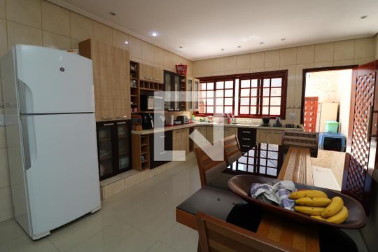 Cozinha de casa à venda com 3 quartos, 150m² em Jardim Santa Maria, São Paulo