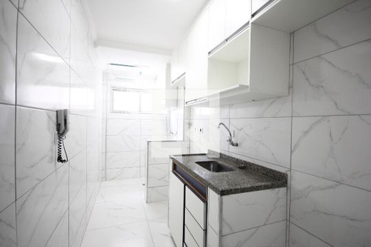 Cozinha de apartamento para alugar com 1 quarto, 47m² em Liberdade, São Paulo