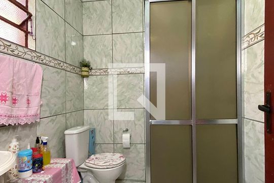 Banheiro de casa à venda com 2 quartos, 115m² em Scharlau, São Leopoldo