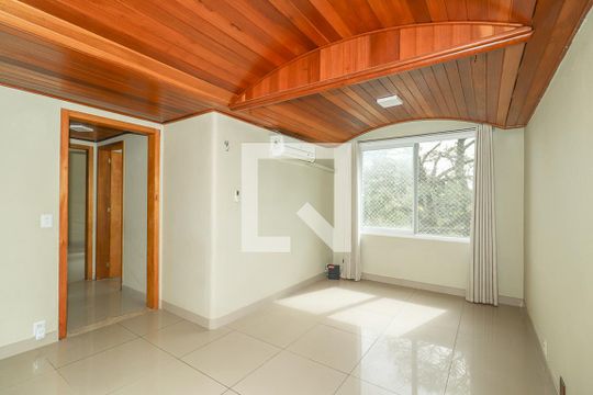 Apartamento à venda com 2 quartos, 74m² em Nonoai, Porto Alegre