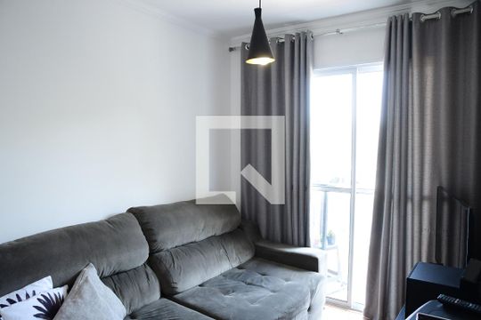 Sala de apartamento para alugar com 2 quartos, 57m² em Granja Clotilde, Cotia