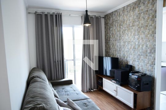 Apartamento para alugar com 2 quartos, 57m² em Granja Clotilde, Cotia