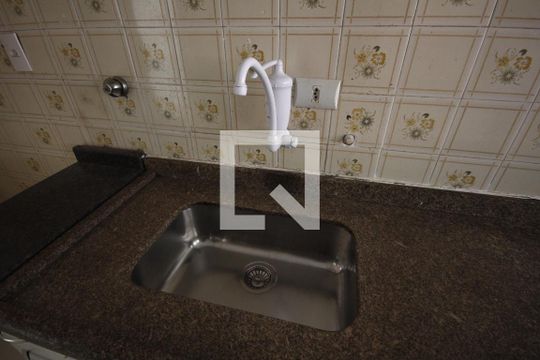 Cozinha de apartamento à venda com 2 quartos, 73m² em Vila Dom Pedro I, São Paulo