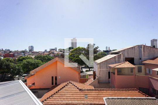 Vista de apartamento à venda com 2 quartos, 43m² em Vila Bertioga, São Paulo