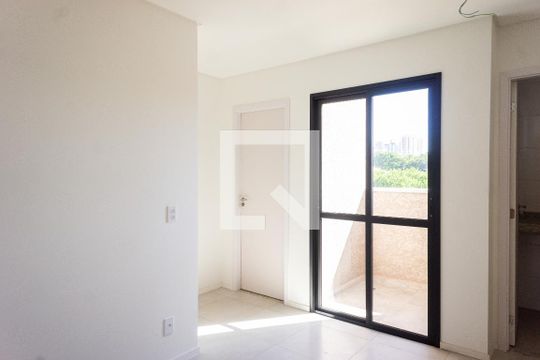 Apartamento à venda com 2 quartos, 43m² em Vila Bertioga, São Paulo