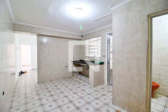 Cozinha e Área de Serviço de casa para alugar com 1 quarto, 40m² em Jardim Ana Maria, Santo André