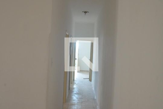 Corredor de apartamento para alugar com 3 quartos, 210m² em Itararé, São Vicente