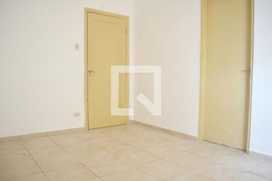 Suite de apartamento para alugar com 3 quartos, 210m² em Itararé, São Vicente