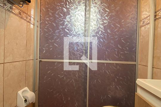 Banheiro de casa à venda com 5 quartos, 160m² em Santa Teresa, São Leopoldo