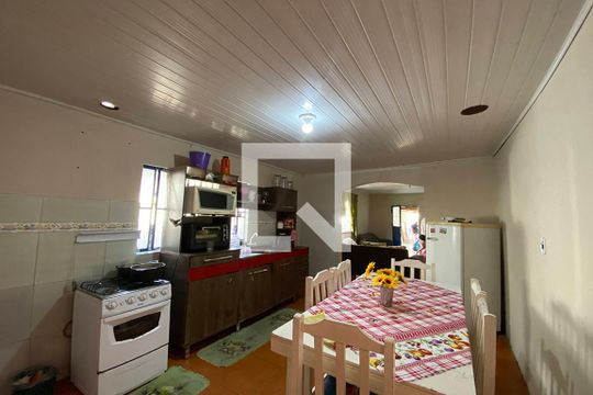 Cozinha de casa à venda com 5 quartos, 160m² em Santa Teresa, São Leopoldo