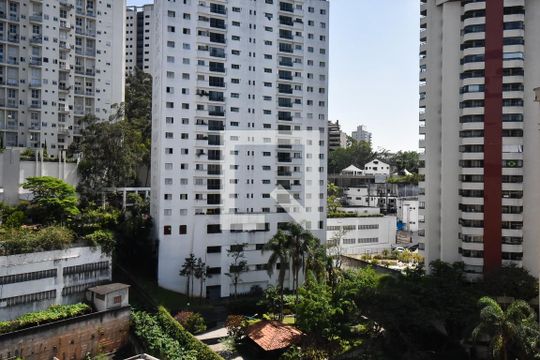 Vista da suíte 1 de apartamento à venda com 3 quartos, 206m² em Vila Andrade, São Paulo