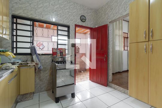 Cozinha de casa à venda com 4 quartos, 360m² em Goiânia, Belo Horizonte