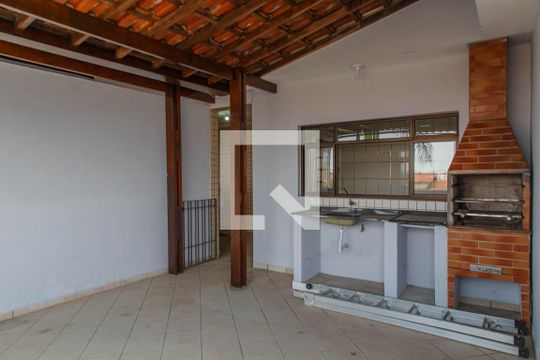 Área Externa de casa para alugar com 4 quartos, 400m² em Vila Libanesa, São Paulo