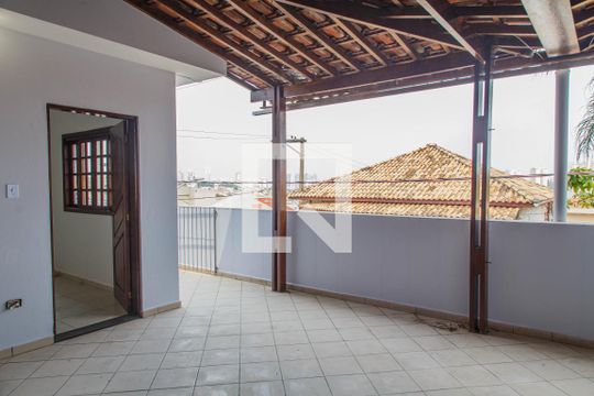 Área Externa de casa para alugar com 4 quartos, 400m² em Vila Libanesa, São Paulo
