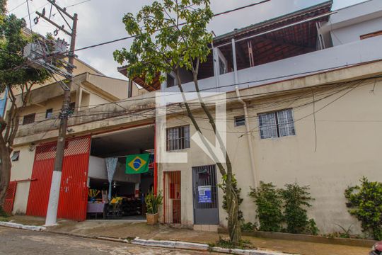 Fachada de casa para alugar com 4 quartos, 400m² em Vila Libanesa, São Paulo