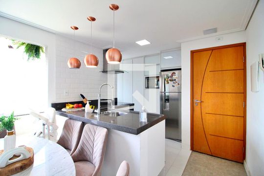 Cozinha de apartamento à venda com 2 quartos, 85m² em Campestre, Santo André