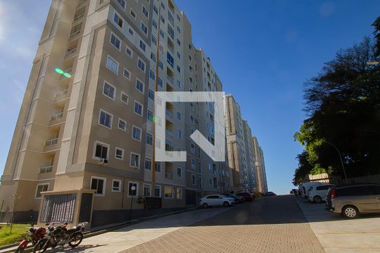 Fachada do bloco de apartamento à venda com 2 quartos, 46m² em Rubem Berta, Porto Alegre