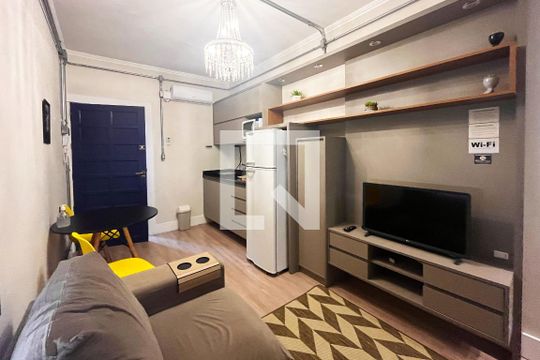 Studio de kitnet/studio para alugar com 1 quarto, 29m² em Centro Histórico, Porto Alegre