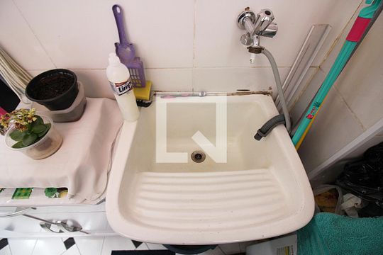 Área de Serviço de apartamento para alugar com 2 quartos, 56m² em Santa Terezinha, São Bernardo do Campo