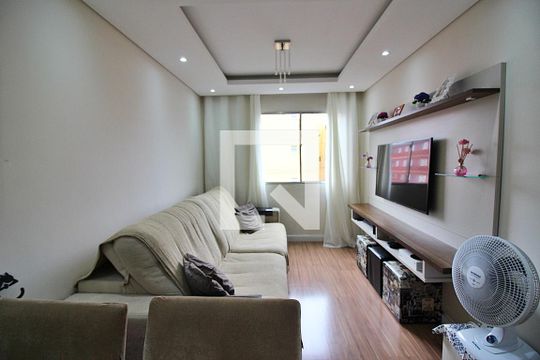 Sala  de apartamento para alugar com 2 quartos, 56m² em Santa Terezinha, São Bernardo do Campo