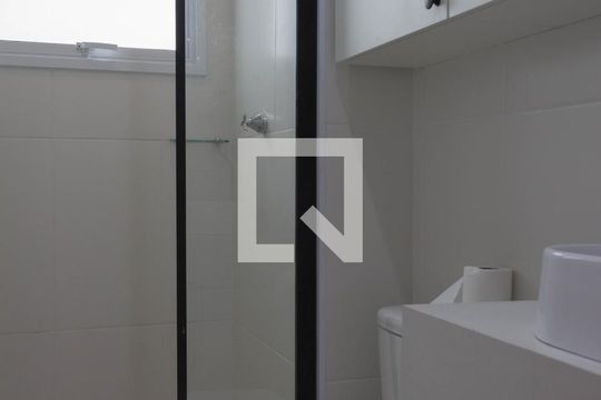 Banheiro de apartamento à venda com 2 quartos, 48m² em Centro, São Bernardo do Campo