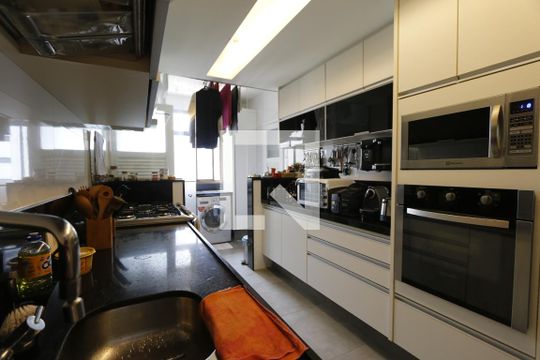 cozinha de apartamento à venda com 3 quartos, 328m² em Barra da Tijuca, Rio de Janeiro