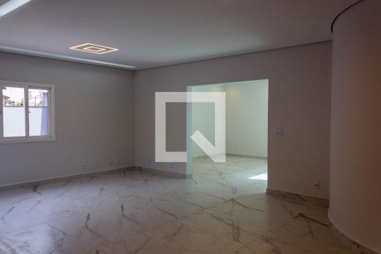 Casa à venda com 4 quartos, 276m² em Bairro dos Casa, São Bernardo do Campo