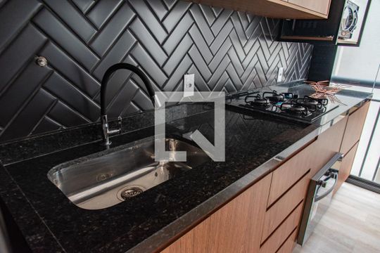 Cozinha de kitnet/studio à venda com 1 quarto, 27m² em Sé, São Paulo