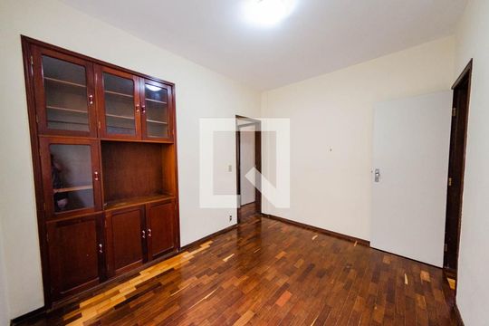 Sala de jantar de apartamento para alugar com 3 quartos, 93m² em Nova Suíça, Belo Horizonte