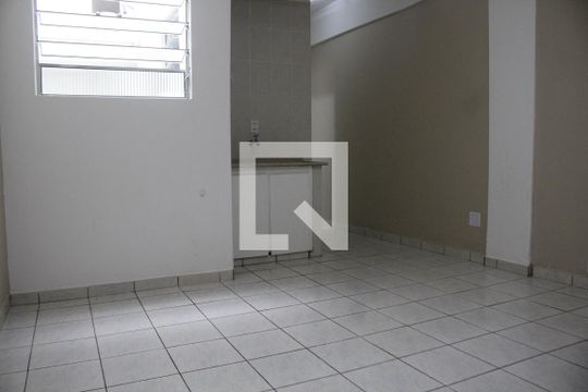 Sala/Quarto de kitnet/studio para alugar com 1 quarto, 34m² em Centro, São Vicente