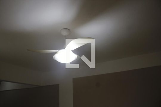Sala/Quarto de kitnet/studio para alugar com 1 quarto, 34m² em Centro, São Vicente