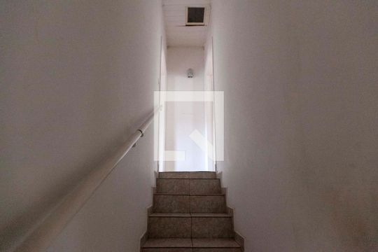 Escada de casa à venda com 2 quartos, 96m² em Vila Pompéia, São Paulo