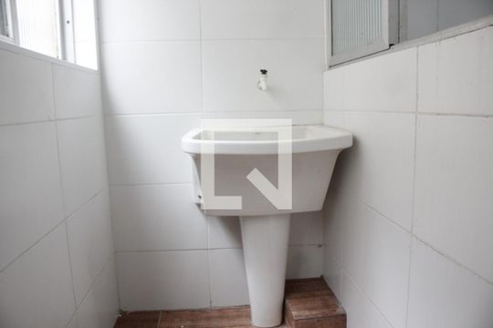 Área de Serviço de apartamento para alugar com 1 quarto, 50m² em Centro, São Vicente