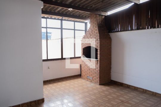Área comum de casa para alugar com 4 quartos, 650m² em Matriz, Mauá