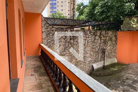 varanda de casa para alugar com 4 quartos, 650m² em Matriz, Mauá