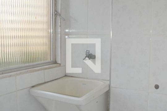 Área de Serviço de apartamento para alugar com 2 quartos, 60m² em Comendador Soares, Nova Iguaçu