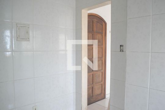 Cozinha de apartamento para alugar com 2 quartos, 60m² em Comendador Soares, Nova Iguaçu