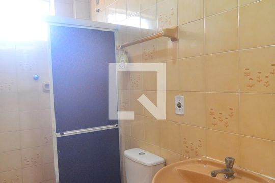 Banheiro de apartamento para alugar com 1 quarto, 44m² em Centro, Canoas