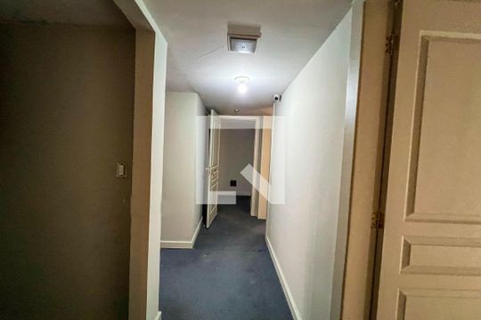 Kitnet/Studio para alugar com 8 quartos, 350m² em Centro, Rio de Janeiro