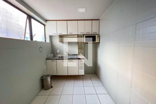 Kitnet/Studio para alugar com 8 quartos, 350m² em Centro, Rio de Janeiro