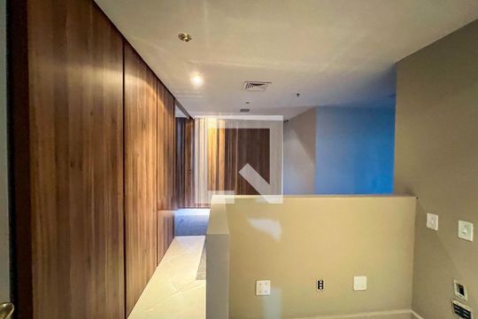 Kitnet/Studio para alugar com 8 quartos, 350m² em Centro, Rio de Janeiro