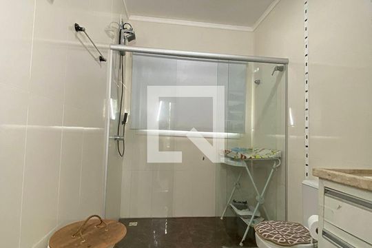 Banheiro de casa à venda com 3 quartos, 264m² em Rondônia, Novo Hamburgo