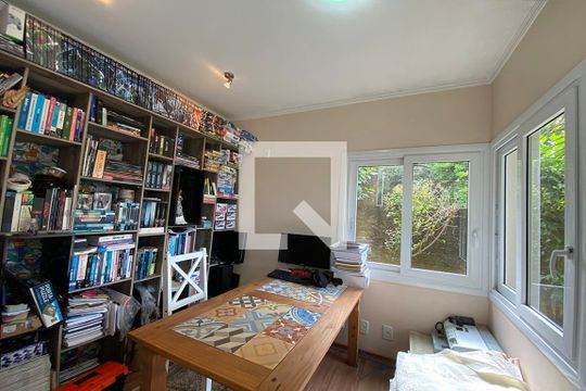 Escritorio  de casa à venda com 3 quartos, 264m² em Rondônia, Novo Hamburgo