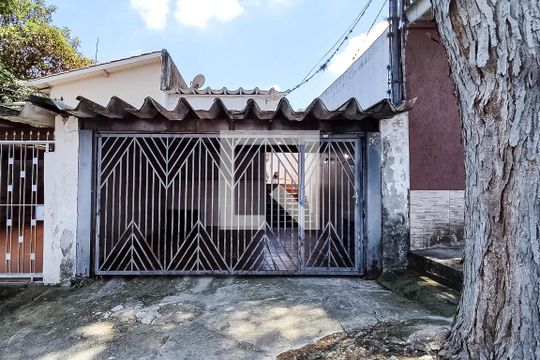 Fachada de casa à venda com 3 quartos, 120m² em Vila Vera, São Paulo