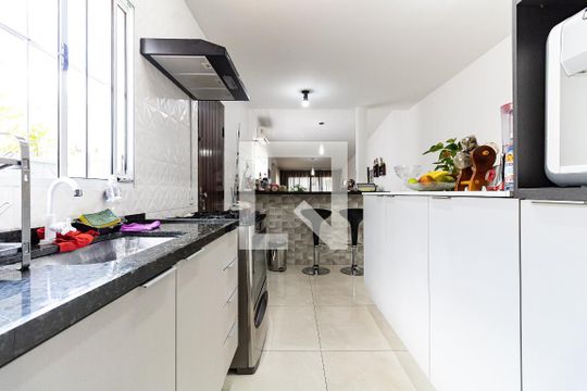 Cozinha de casa à venda com 3 quartos, 120m² em Vila Vera, São Paulo